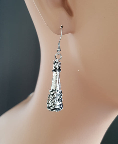 Nice silver-colored horn earrings, old silver look