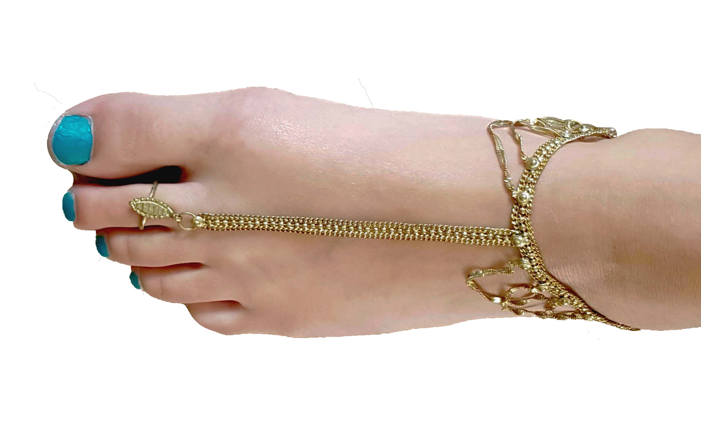 Foot jewelry with adjustable ring and ankle strap in gold
