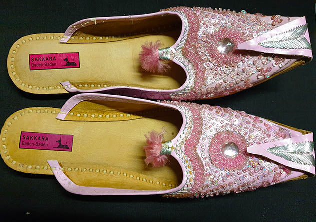 Arabic slippers in pink