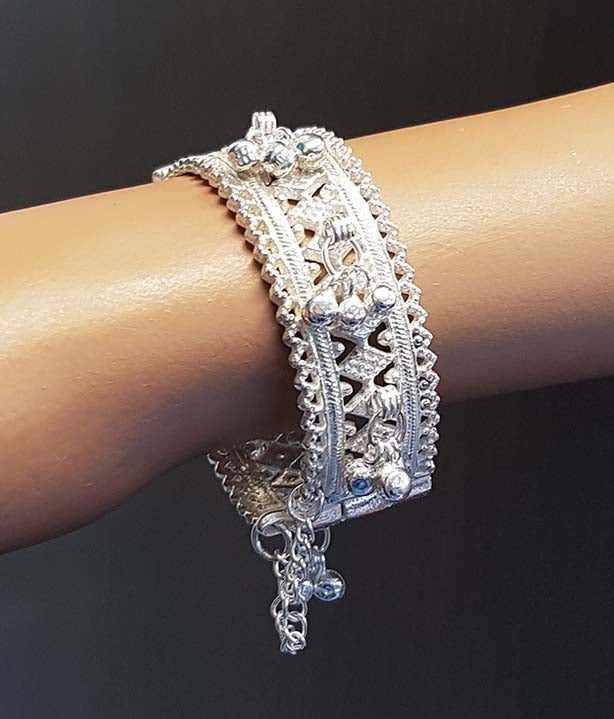 Silver india bracelet 