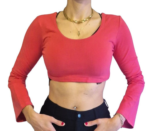 Belly dance Crop top color: raspberry with trumpet sleeves