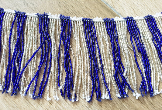 Bead string with blue/transparent white strands 10cm