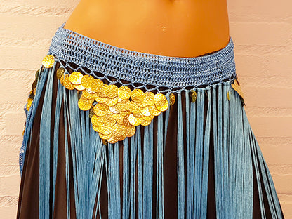 Lange Heupsjaal met muntjes en franjes in turquoise