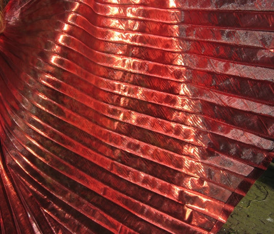 Isis Wings organza lamee in red