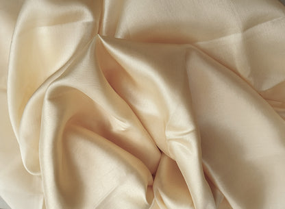 Silk veil in beige 100% silk