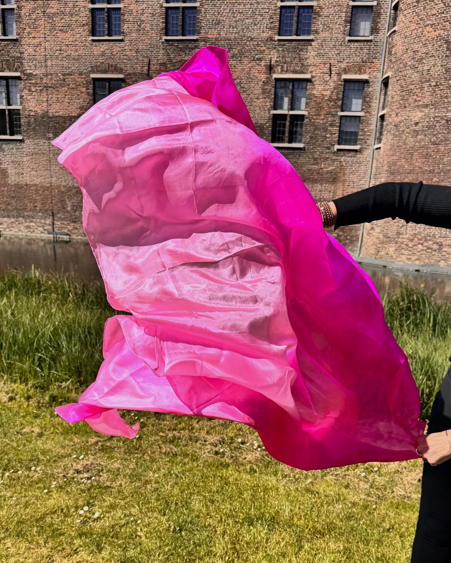 Silk veil in fuchsia color gradient 100% silk