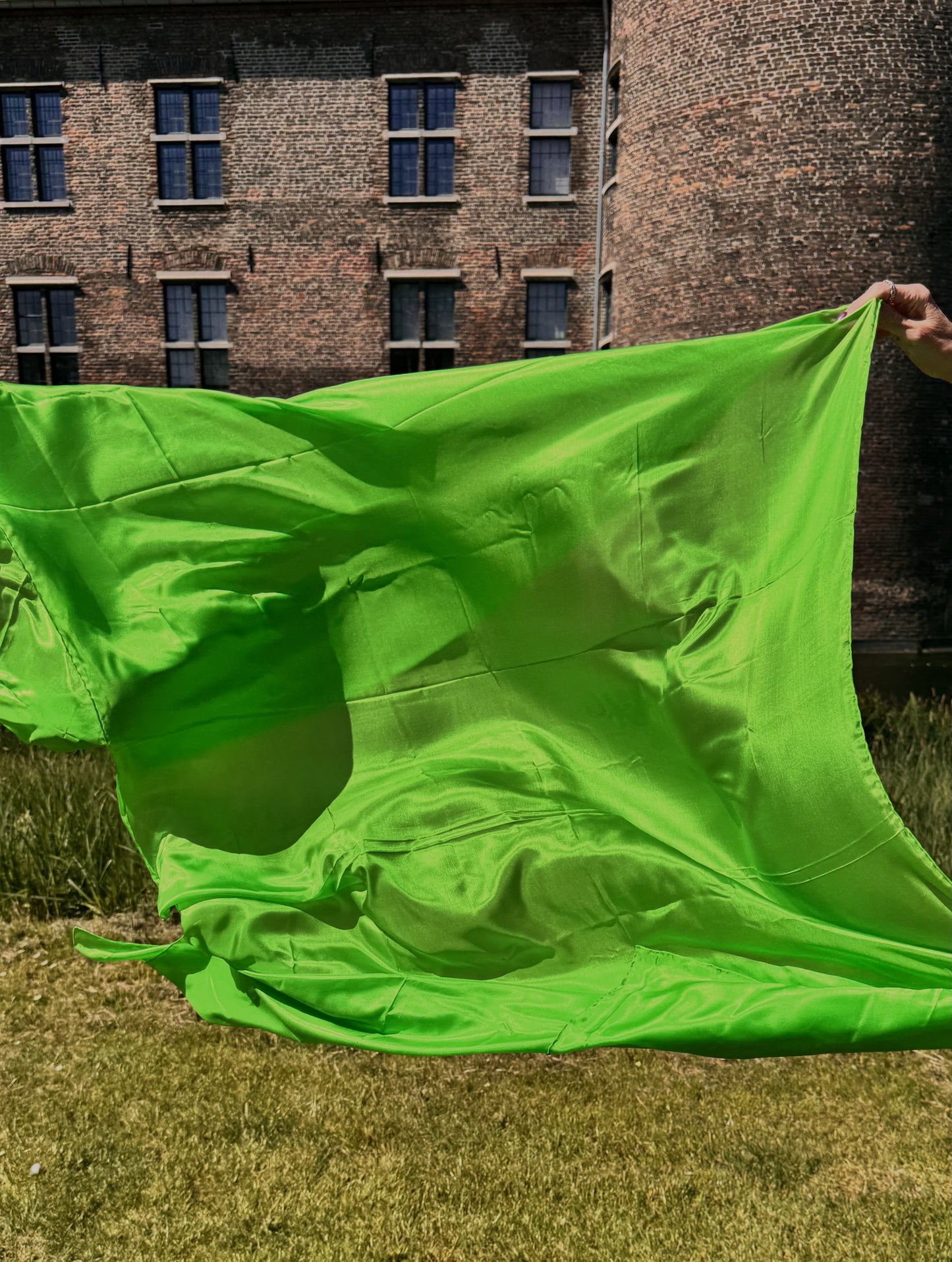 Silk veil in green 100% silk