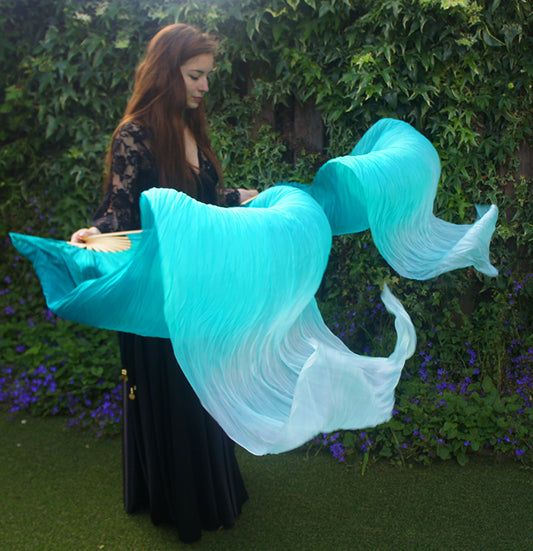 Silk fanveils set in peacock green with color gradient