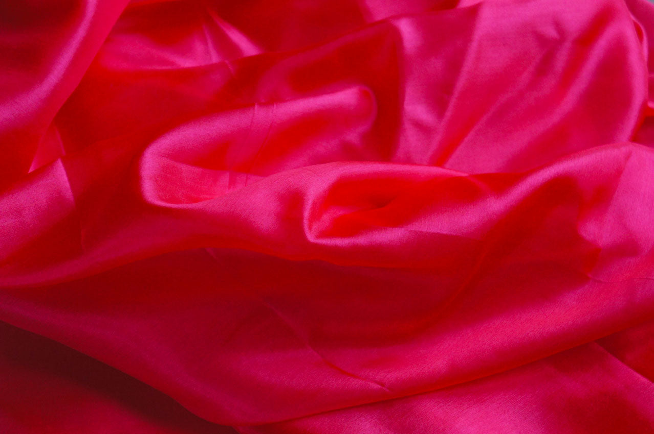 Silk veil in red 100% silk