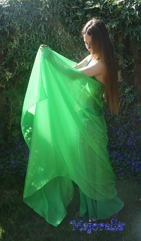 Silk veil in green 100% silk