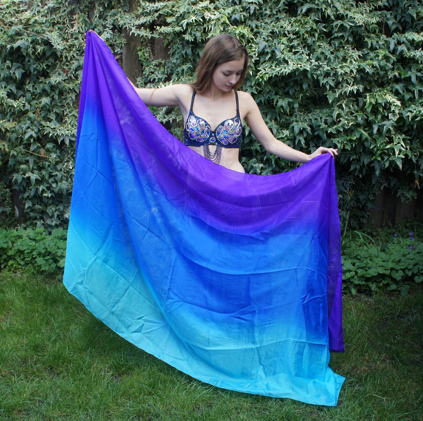 Silk veil in fuchsia color gradient 100% silk
