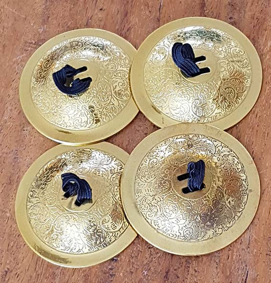 Beautifully crafted copper cymbals / nwikssate

 Set of 4 pieces, diameter 5cm.