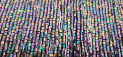 Beaded string with strands of 20cm long