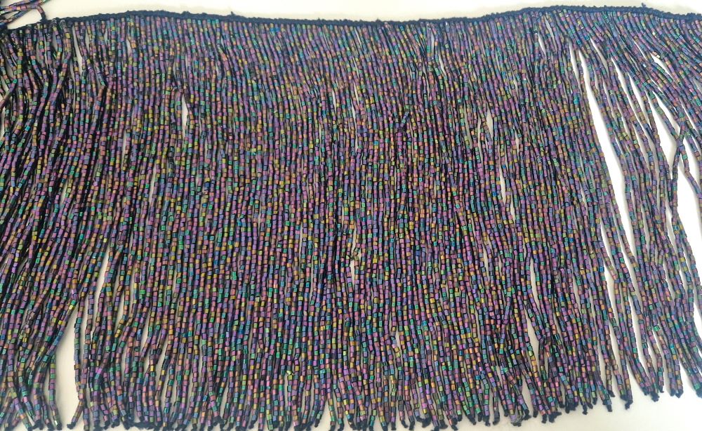 Beaded string with strands of 20cm long